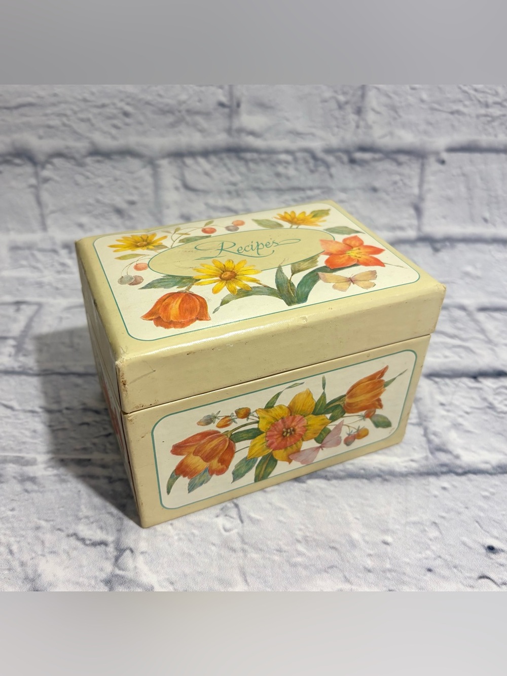 Vintage 1981 Current Inc “Kitchen Fare Recipe Set” recipe box + labels